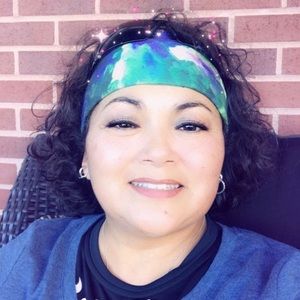 Meet your Posher, Debra